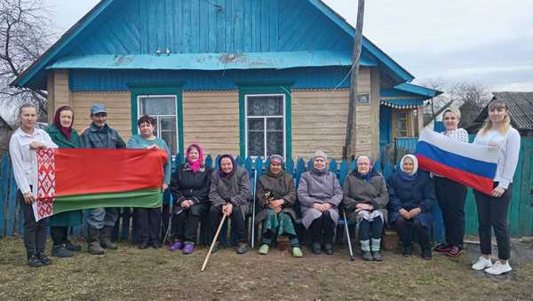  2 апреля в д.Гили прошел концерт ко Дню единения народов Беларуси и России
