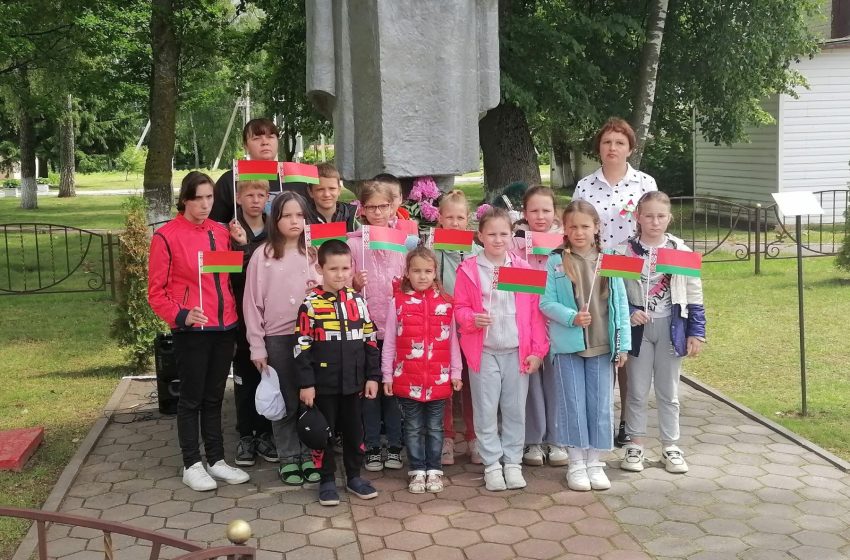 20 июня филиал «Иванский ДФ» совместно со школой провели митинг посвященный Дню всенародной памяти жертв Великой Отечественной войны и геноцида белорусского народа «Во славу тех, кто совершил бессмертный подвиг»