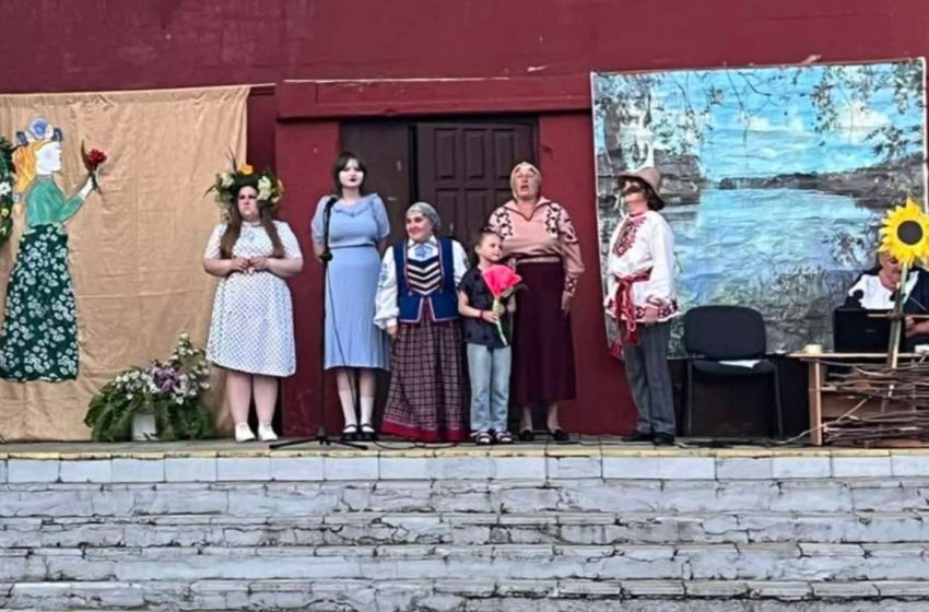  Работники филиала «Лукомльский СДК» провели праздник народного календаря «Купальские забавы»