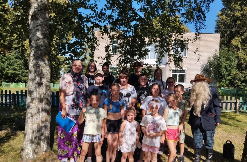  15 августа работники филиала «Черейский СДК» совместно с библиотекой провели познавательно-игровую программу «Хорошо в деревне летом»