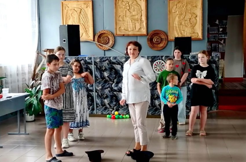  19 августа работники филиала «Иванский ДФ» провели праздник народного календаря «А у нас Яблочный спас»